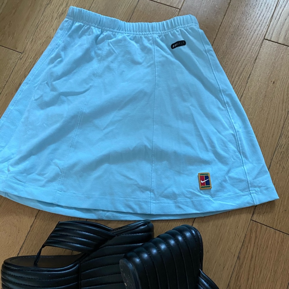 Vintage 1990s tennis skirt.